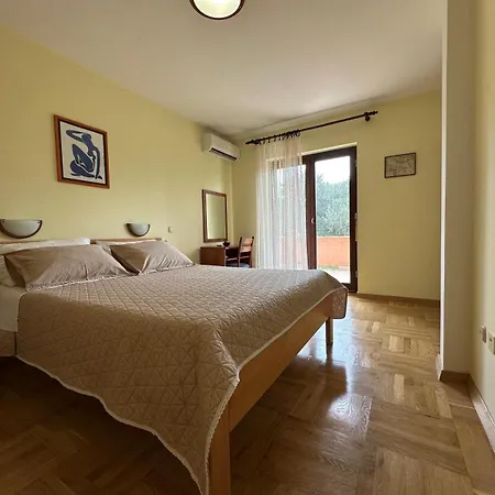 Grande Vista By Ante * Bozava